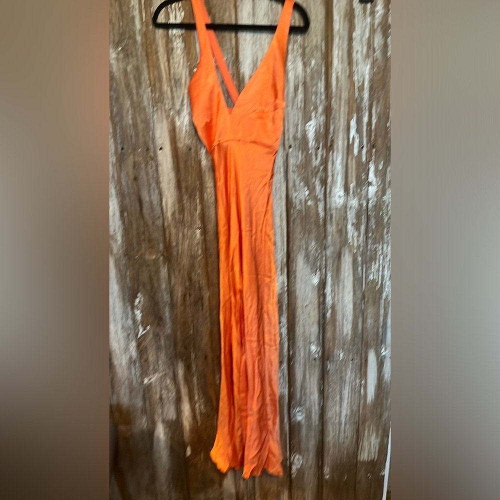 NWT BARDOT GOWN, size xsmall/size 2